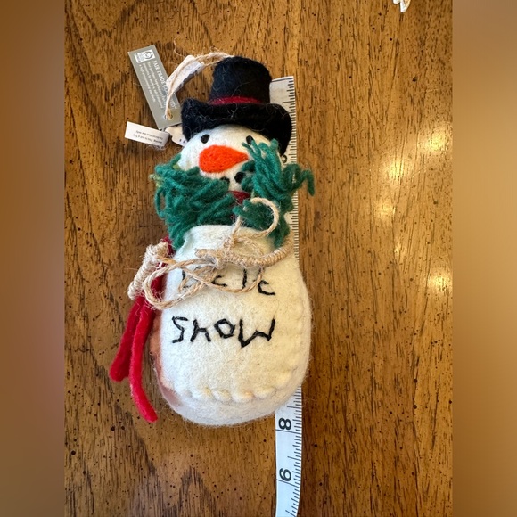 Pottery Barn NWT 8 in felt Let it Snow Snowman Christmas ornament - Picture 7 of 10